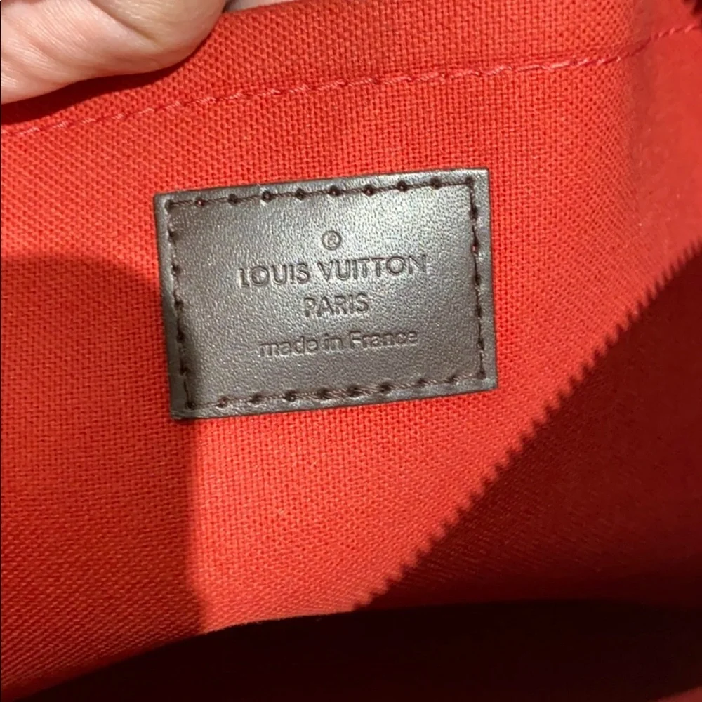 Louis Vuitton pre owned